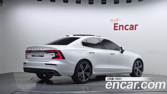 Volvo S60 (III) T5 Inscroption 2020 — фото 2