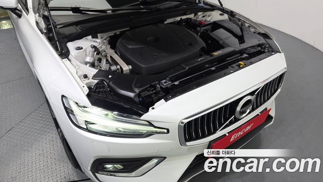Volvo S60 (III) T5 Inscroption 2020 — фото 6