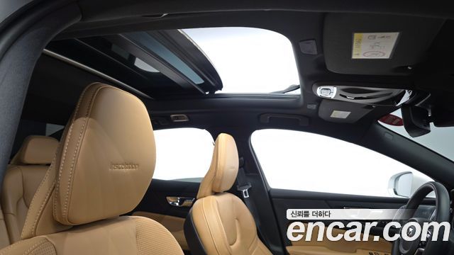 Volvo S60 (III) T5 Inscroption 2020 — фото 20