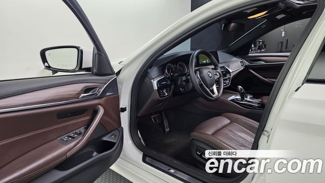 BMW 5 Series (G30) 520d M Sport Package Plus 2017 — фото 10