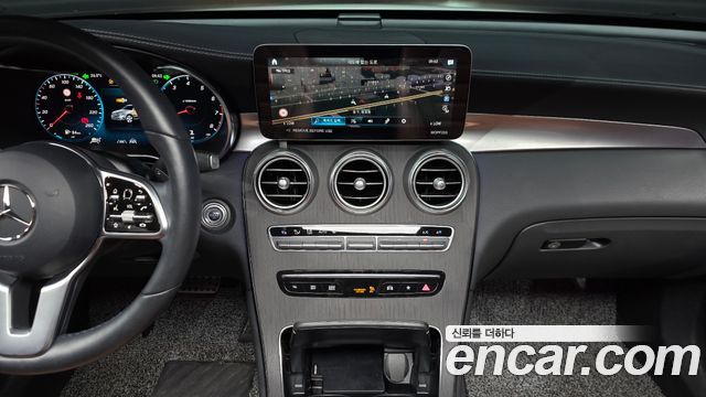 Mercedes-Benz GLC-Class (X253) GLC300 4MATIC 2022 — фото 13