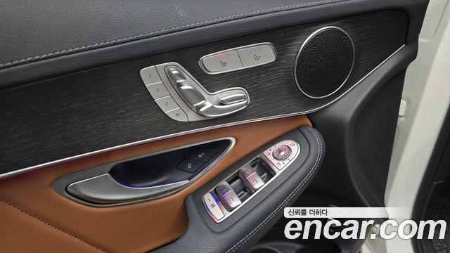 Mercedes-Benz GLC-Class (X253) GLC300 4MATIC 2022 — фото 15