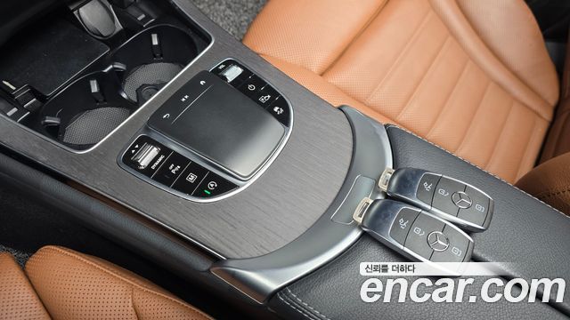 Mercedes-Benz GLC-Class (X253) GLC300 4MATIC 2022 — фото 17