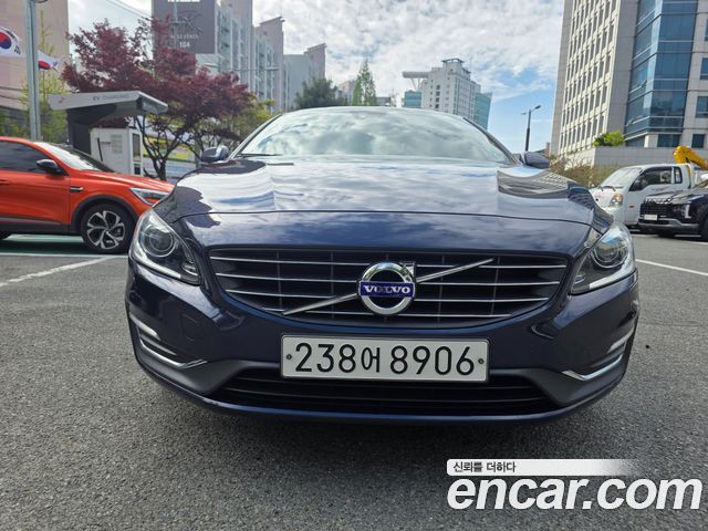 Volvo S60 D2 2nd 2014 — фото 3