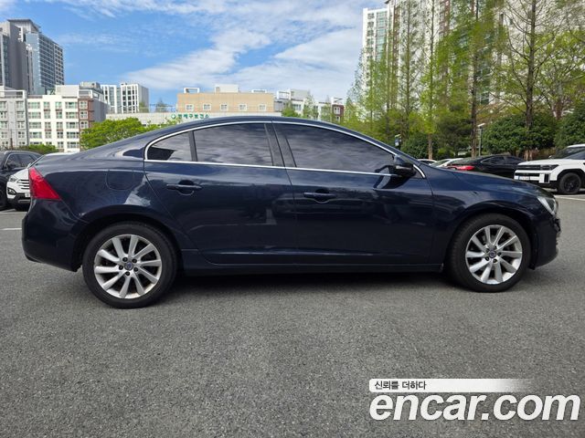 Volvo S60 D2 2nd 2014 — фото 16