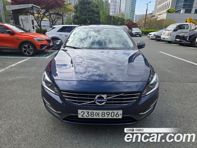 Volvo S60 D2 2nd 2014 — фото 23