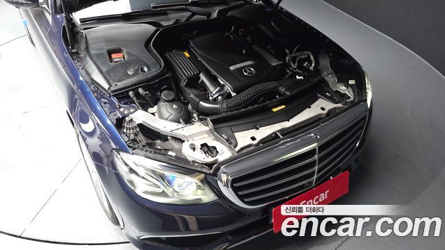 Mercedes-Benz E-Class (W213) E300 4MATIC Exclusive 2019 — фото 6