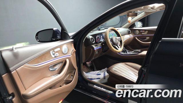Mercedes-Benz E-Class (W213) E300 4MATIC Exclusive 2019 — фото 10