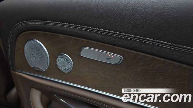 Mercedes-Benz E-Class (W213) E300 4MATIC Exclusive 2019 — фото 19