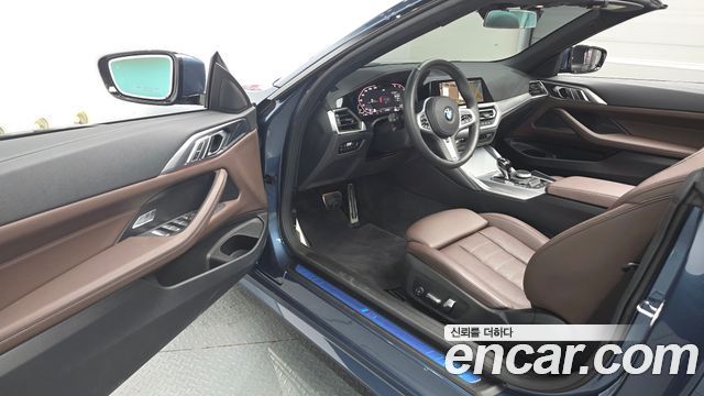 BMW 4 Series (G22) 420i M Sport Convertible 2023 — фото 10