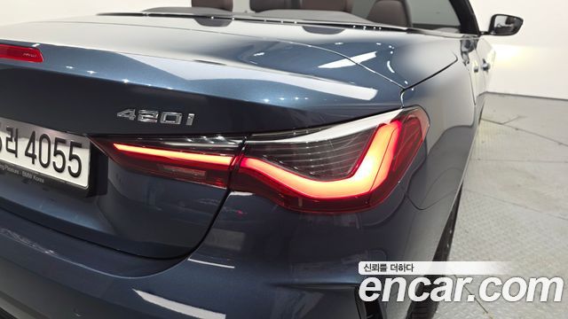 BMW 4 Series (G22) 420i M Sport Convertible 2023 — фото 23