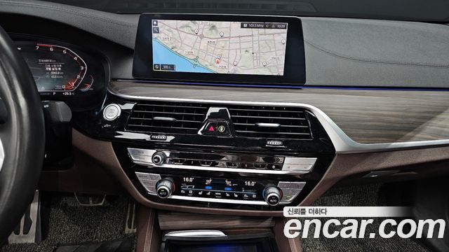 BMW 5 Series (G30) 530i M Sport Package Plus 2020 — фото 14