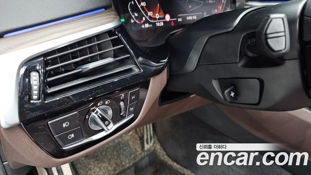 BMW 5 Series (G30) 530i M Sport Package Plus 2020 — фото 27