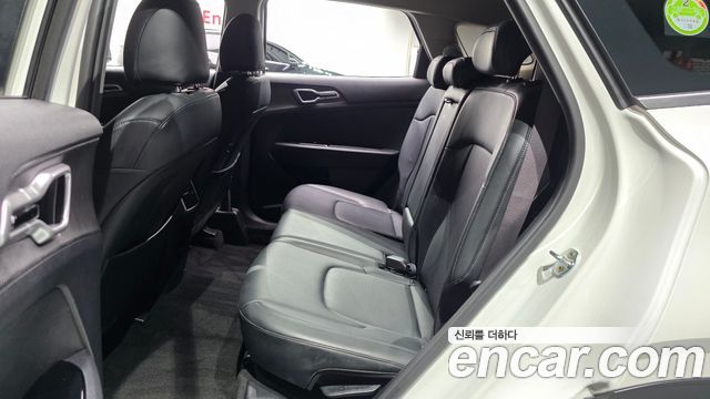Kia Sportage (V) Diesel 2.0 2WD Prestige 2022 — фото 11