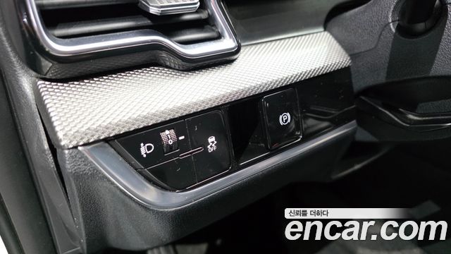 Kia Sportage (V) Diesel 2.0 2WD Prestige 2022 — фото 12