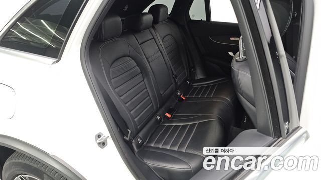 Mercedes-Benz GLC-Class (X253) GLC300 4MATIC 2022 — фото 11