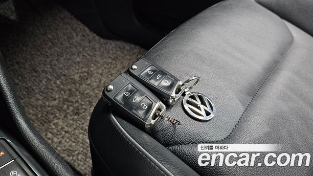 Volkswagen Tiguan (II) 2.0 TDI Premium 2020 — фото 19