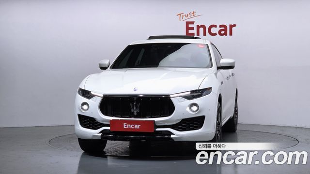Maserati Levante 3.0 S AWD Luxury 2017 — фото 3