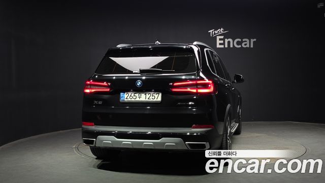 BMW X5 (G05) xDrive 45e xLine 2022 — фото 4