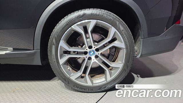 BMW X5 (G05) xDrive 45e xLine 2022 — фото 21