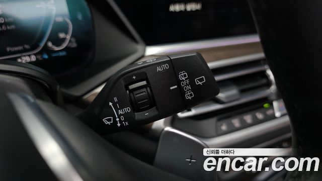 BMW X5 (G05) xDrive 45e xLine 2022 — фото 27