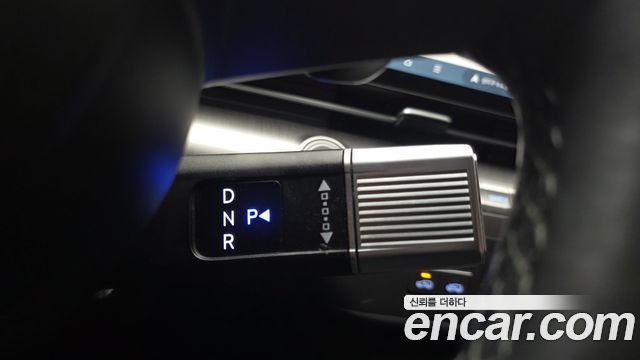 Hyundai Kona (SX2) Gasoline 1.6 Turbo 4WD Premium 2023 — фото 9