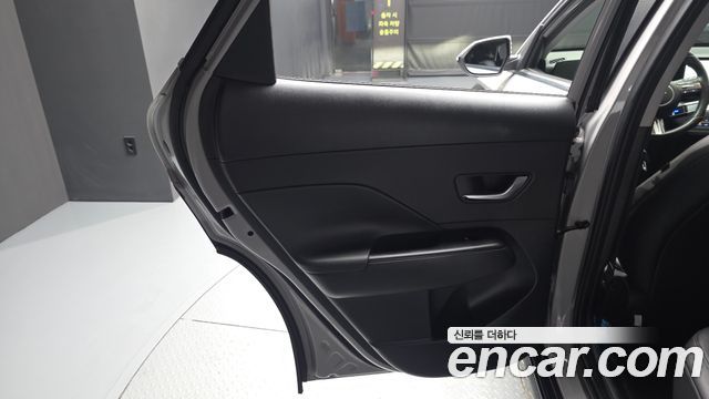Hyundai Kona (SX2) Gasoline 1.6 Turbo 4WD Premium 2023 — фото 25