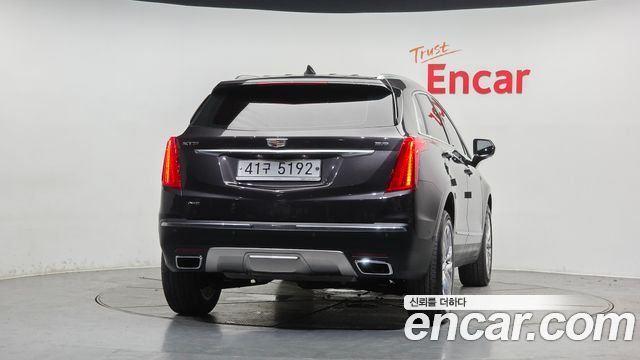 Cadillac XT5 3.6 Platinum 2019 — фото 4