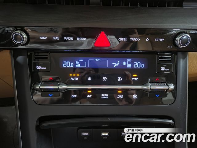 Kia Carnival (IV) Diesel 9-Seater Prestige 2023 — фото 10