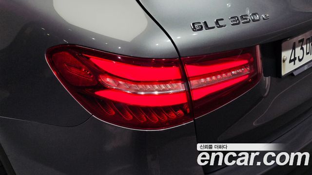 Mercedes-Benz GLC-Class (X253) GLC350e 4MATIC Premium 2019 — фото 23