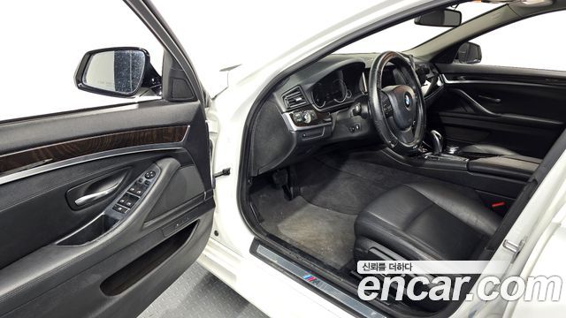 BMW 5 Series (F10) 528i M Aero Dynamic 2016 — фото 10