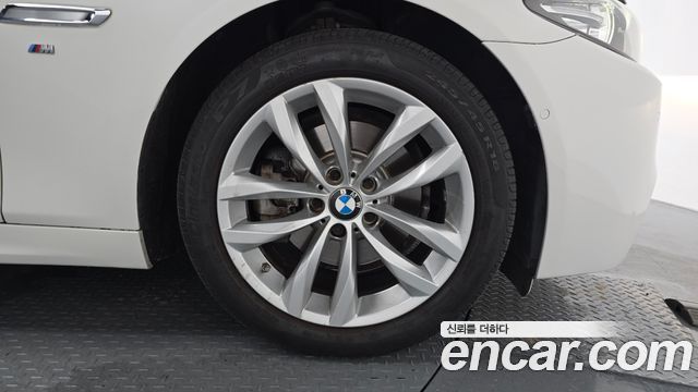 BMW 5 Series (F10) 528i M Aero Dynamic 2016 — фото 27