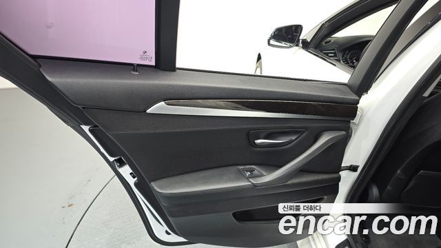 BMW 5 Series (F10) 528i M Aero Dynamic 2016 — фото 31