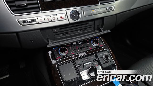 Audi A8 4.2 TDI Quattro D4 2013 — фото 17