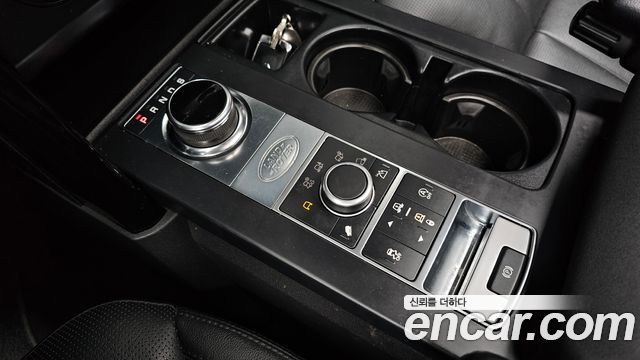 Land Rover Discovery 5 3.0 SD6 SE 2019 — фото 9
