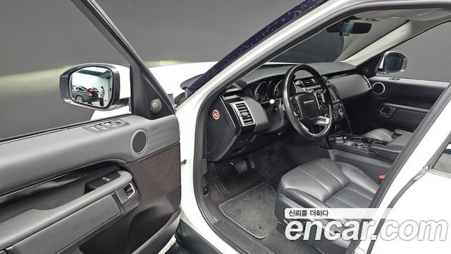 Land Rover Discovery 5 3.0 SD6 SE 2019 — фото 10