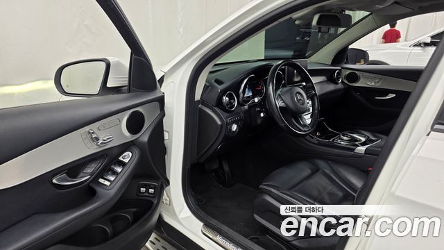 Mercedes-Benz GLC-Class (X253) GLC350e 4MATIC Premium 2019 — фото 10