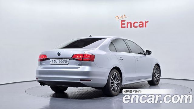 Volkswagen Jetta 2.0 TDI BlueMotion 6th 2015 — фото 2