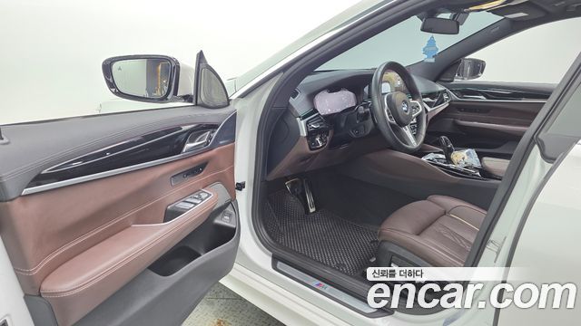 BMW 6 Series GT (G32) 630i xDrive M Sport 2024 — фото 10