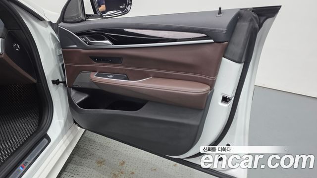 BMW 6 Series GT (G32) 630i xDrive M Sport 2024 — фото 24