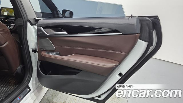 BMW 6 Series GT (G32) 630i xDrive M Sport 2024 — фото 25