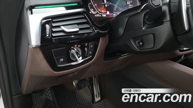 BMW 6 Series GT (G32) 630i xDrive M Sport 2024 — фото 27