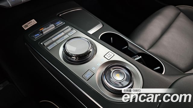Genesis Electrified (GV70) e-AWD 2024 — фото 9