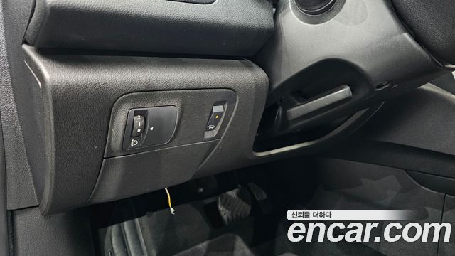 Renault Korea SM6 2.0 GDe SE 2019 — фото 17