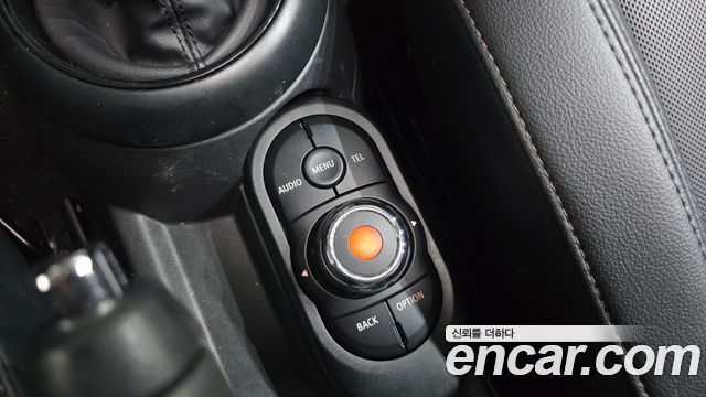 MINI Cooper D 5Door Standard 3rd 2018 — фото 19