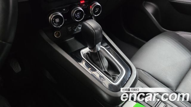 Renault Korea XM3 1.3 TCe RE Signature 2023 — фото 9