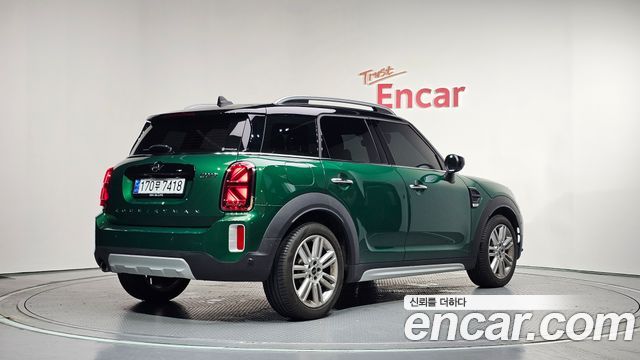MINI Cooper Countryman Classic Plus Launch Pack 2nd Gen 2023 — фото 2