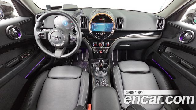 MINI Cooper Countryman Classic Plus Launch Pack 2nd Gen 2023 — фото 7