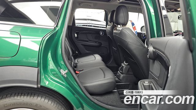 MINI Cooper Countryman Classic Plus Launch Pack 2nd Gen 2023 — фото 12