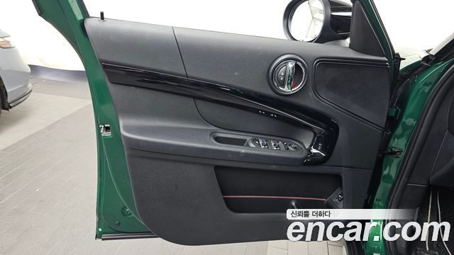 MINI Cooper Countryman Classic Plus Launch Pack 2nd Gen 2023 — фото 24